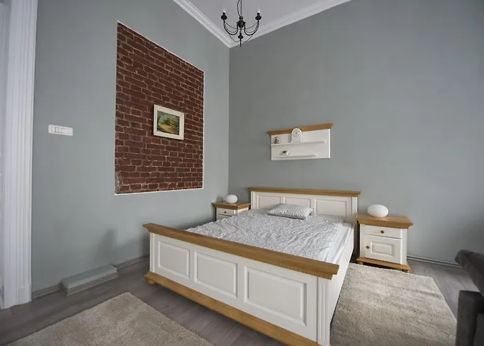 Апартаменти Maria *